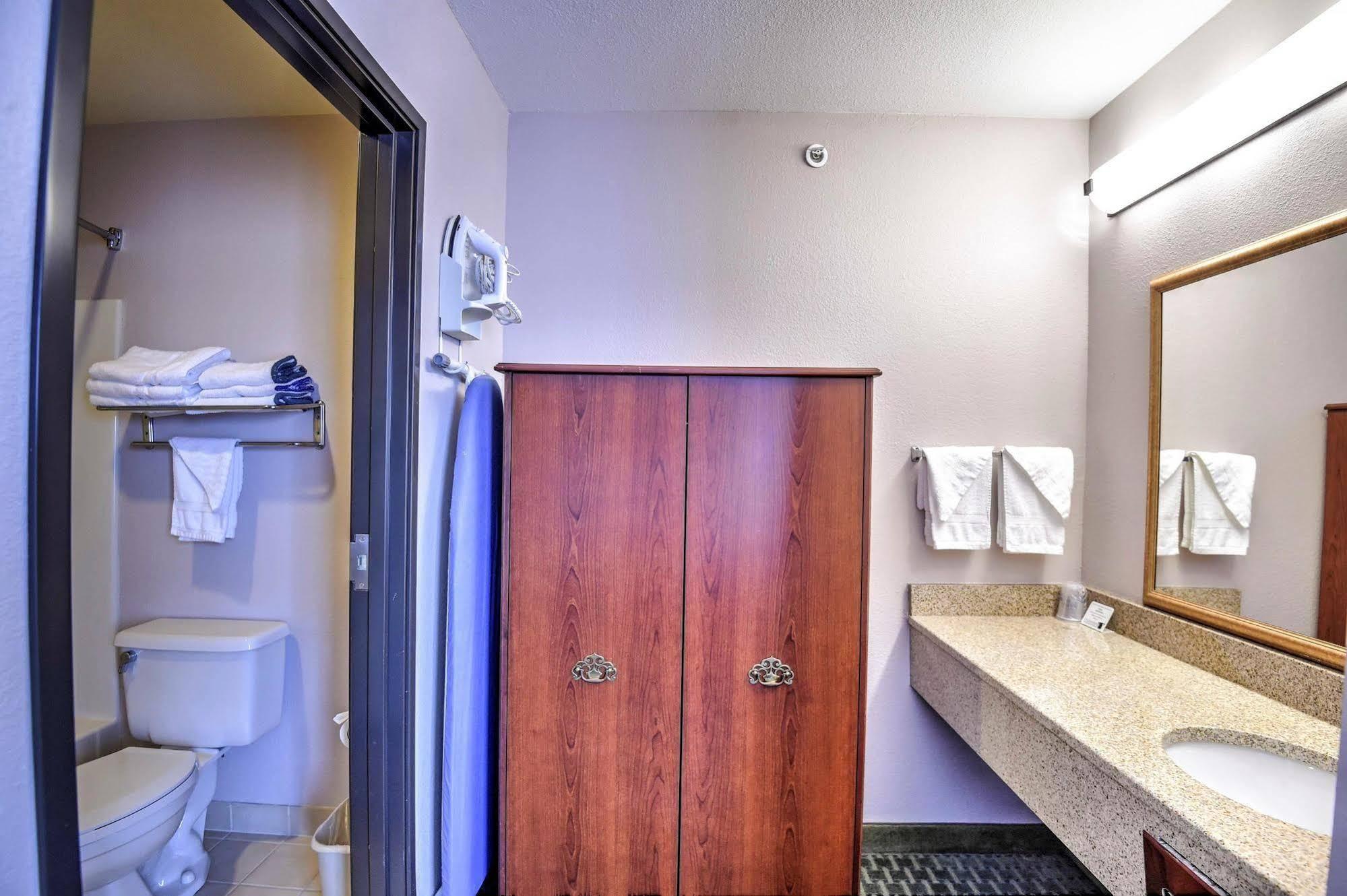 Surestay Hotel By Best Western Ottawa Экстерьер фото